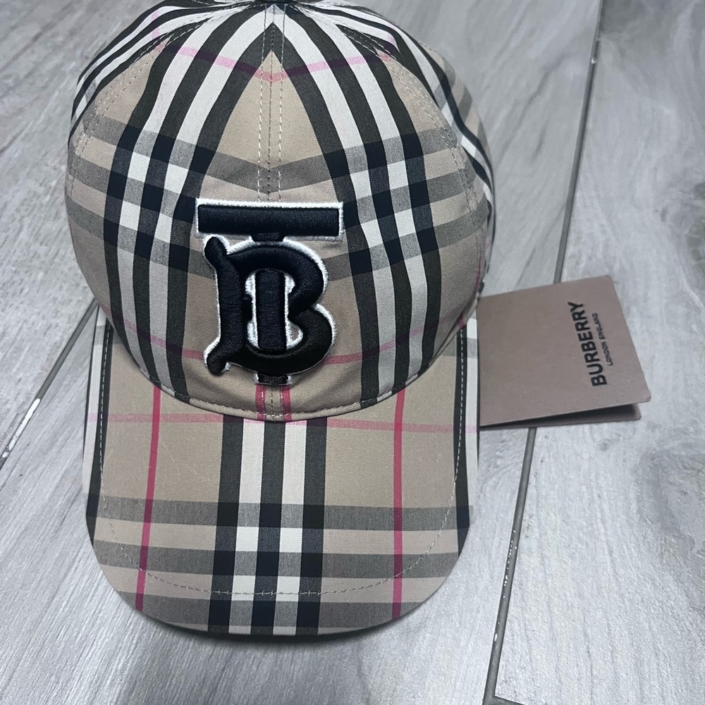 Burberry baseball cap